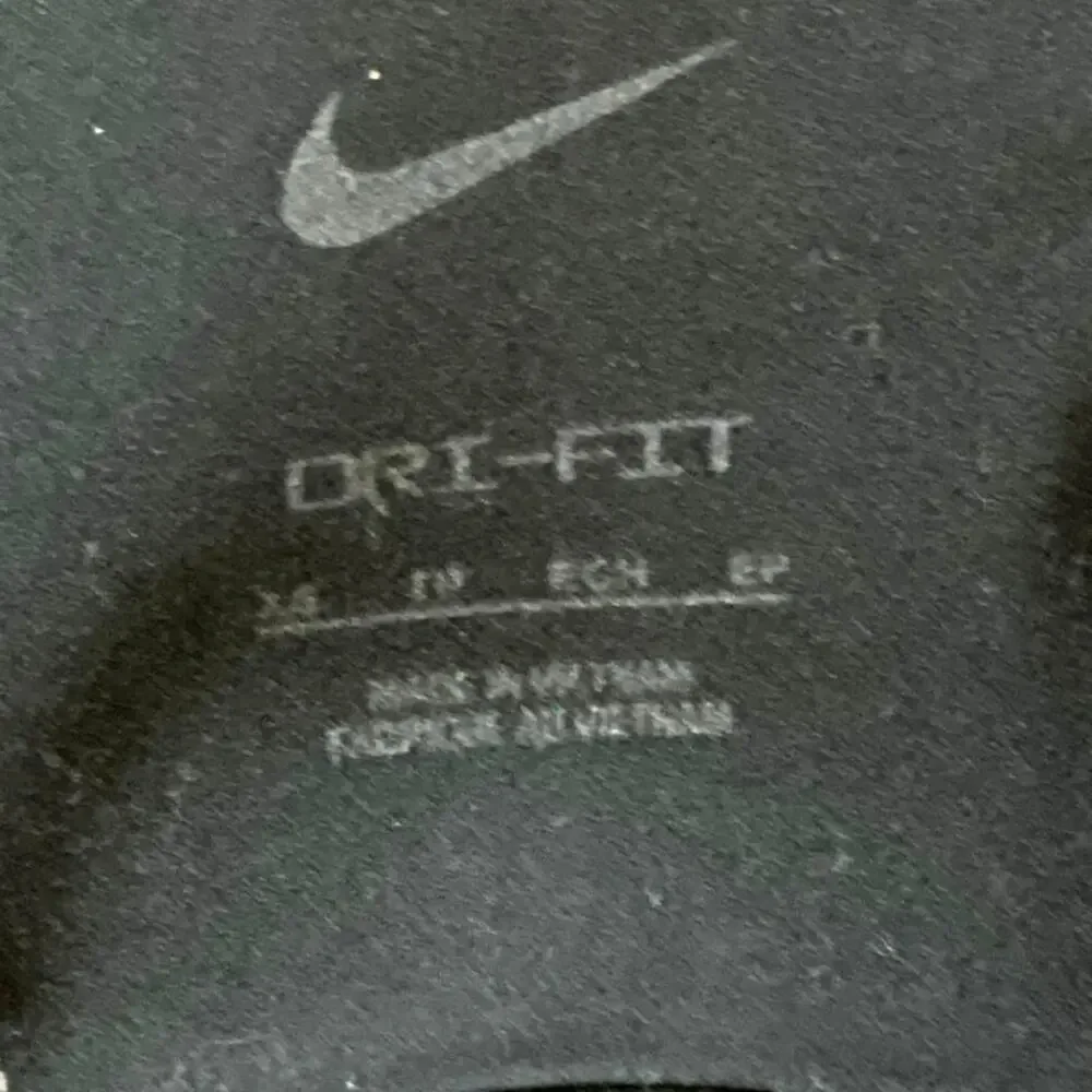 Nike Indy Dri Fit Light Support Non Padded Black Athletic Crop Top Sports Bra XS